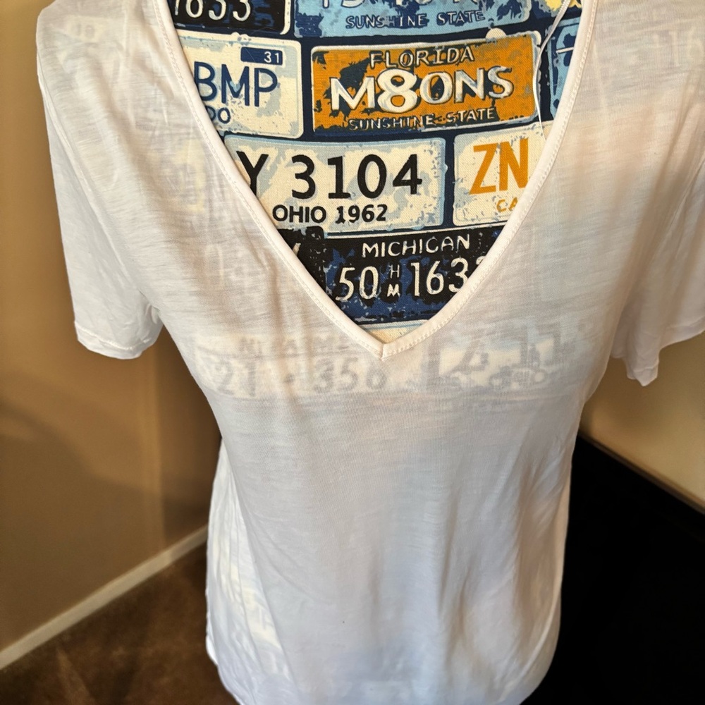 Zara White Fitted Short Sleeve T-Shirt With V-Neck